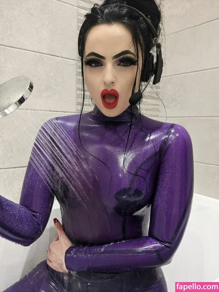 Empress Poison Onlyfans Photo Gallery 