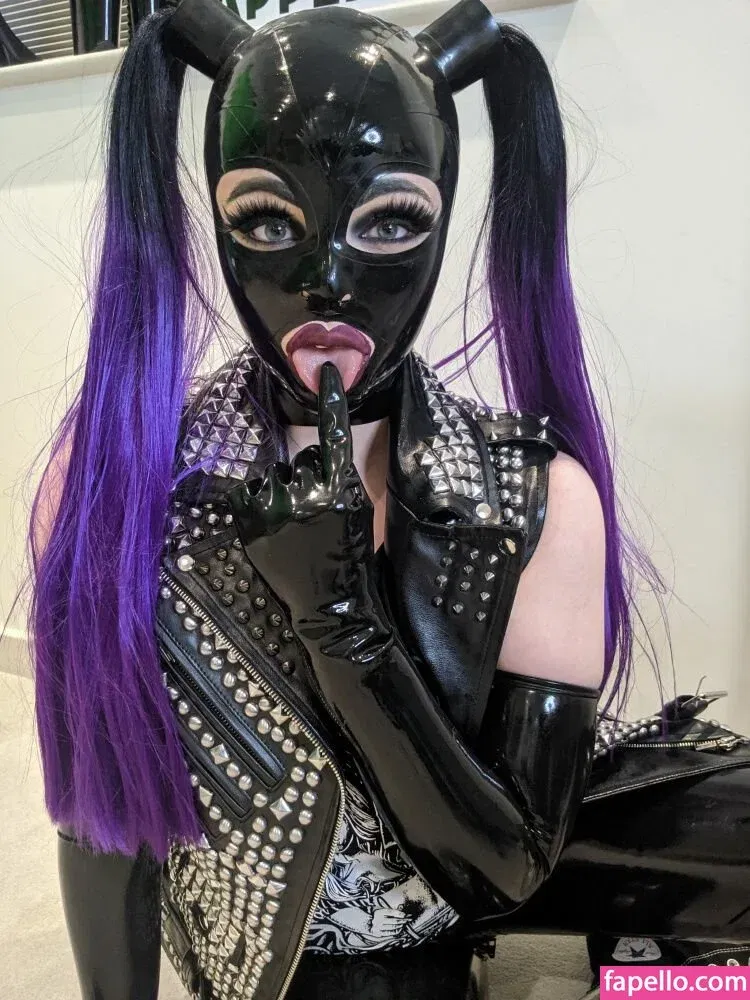 Empress Poison Onlyfans Photo Gallery 