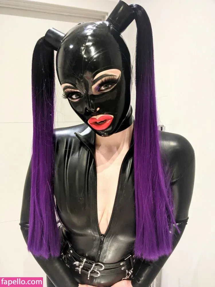 Empress Poison Onlyfans Photo Gallery 