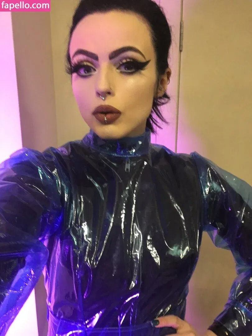 Empress Poison Onlyfans Photo Gallery 