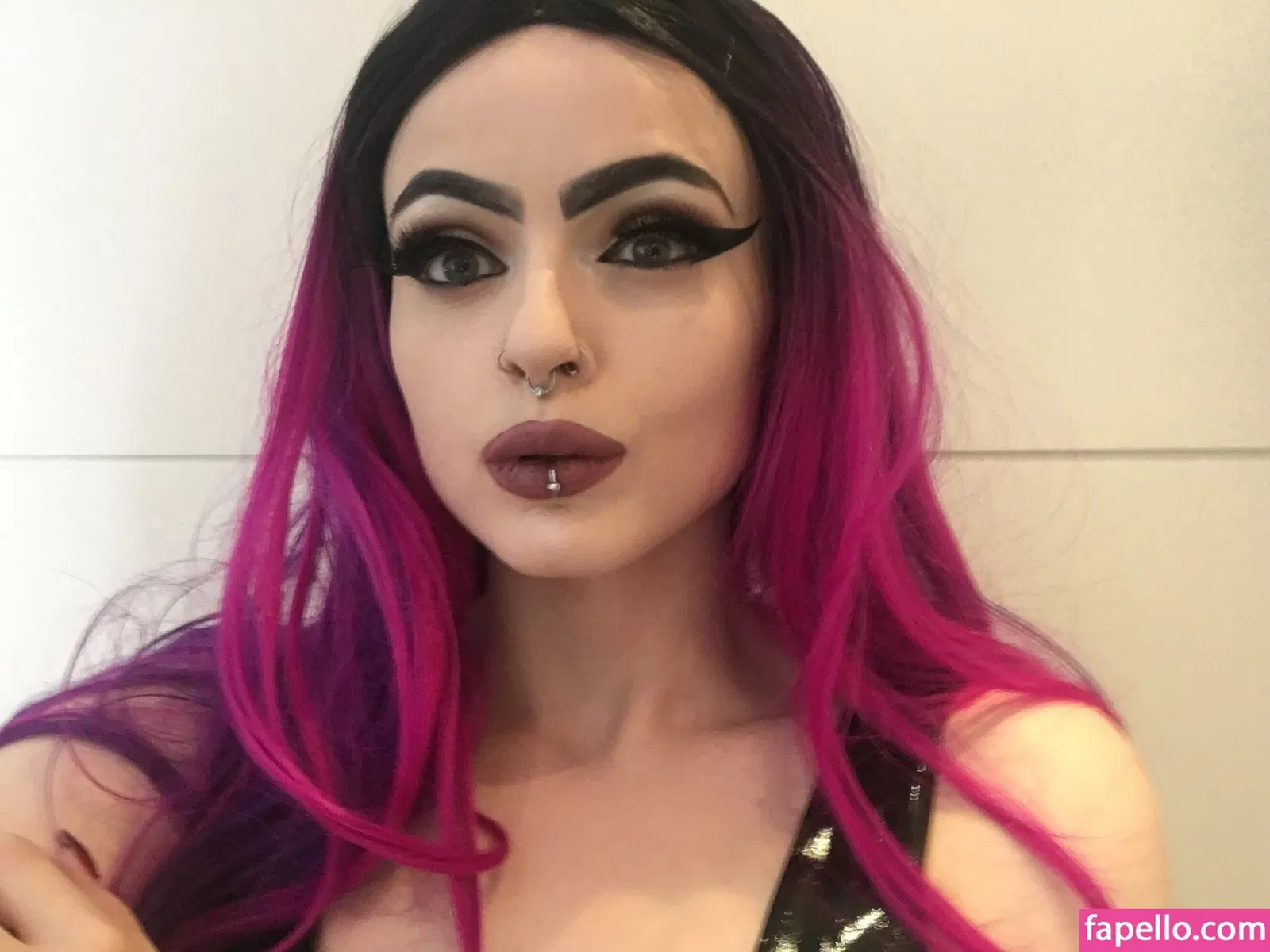 Empress Poison Onlyfans Photo Gallery 