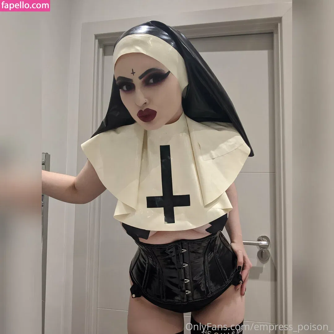 Empress Poison Onlyfans Photo Gallery 