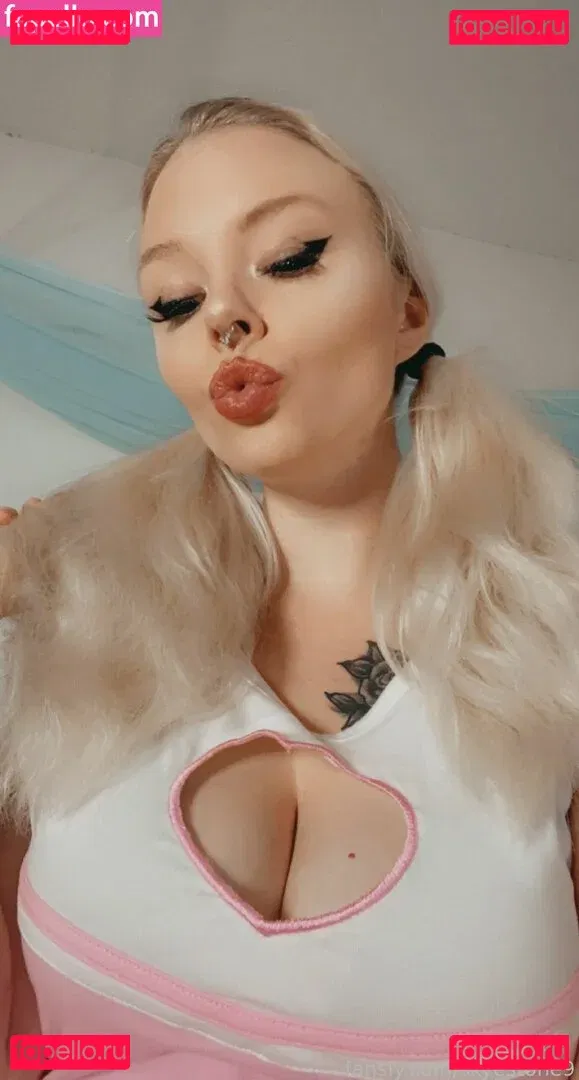 skyestone9 Onlyfans Photo Gallery 