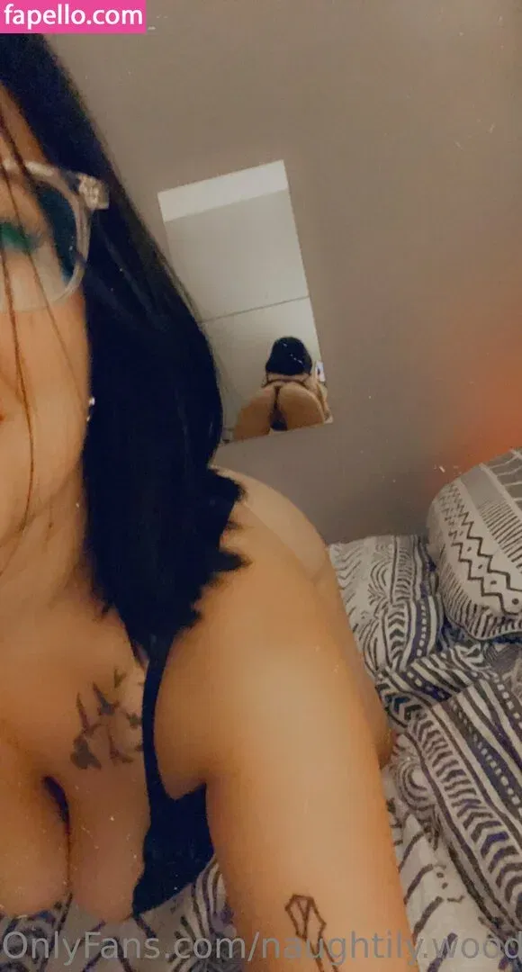 naughtily.wood Onlyfans Photo Gallery 