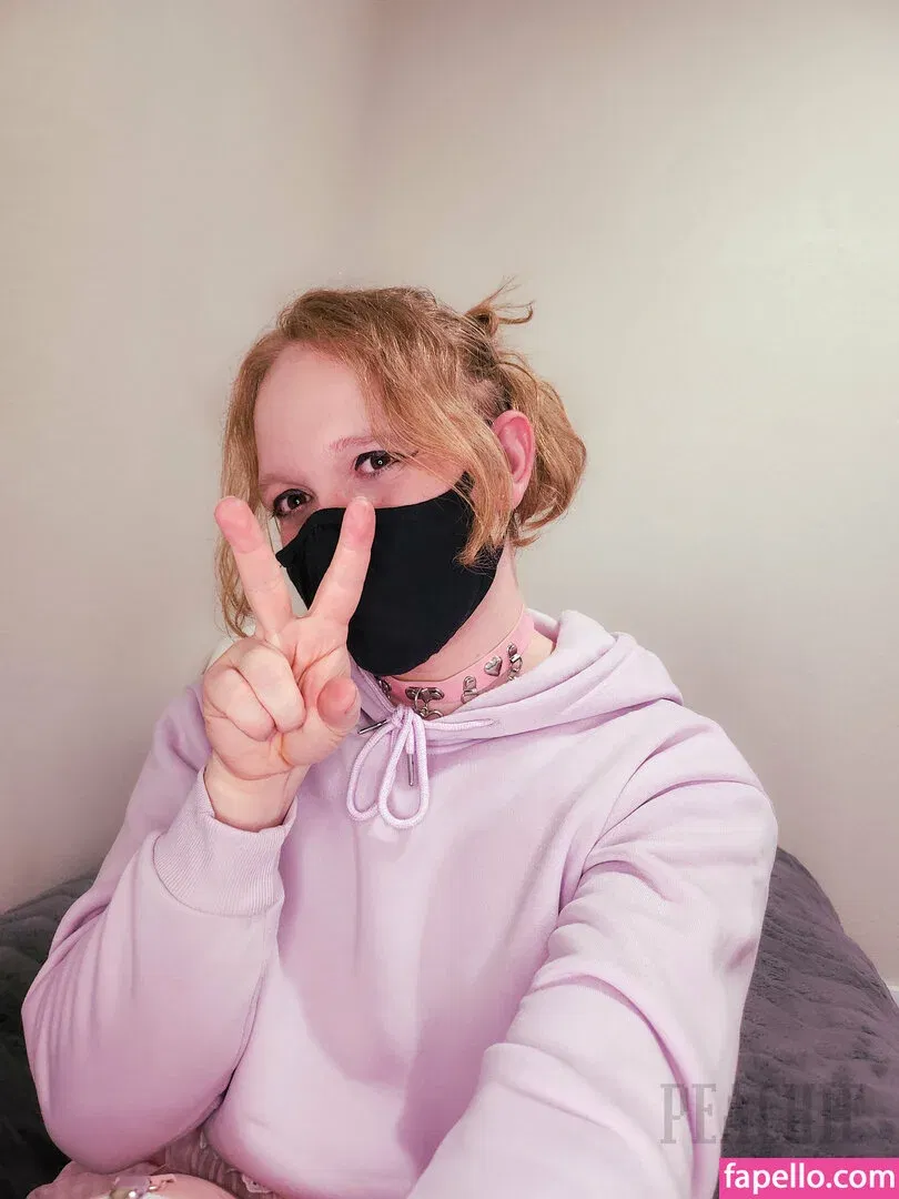 peachiepremium Onlyfans Photo Gallery 