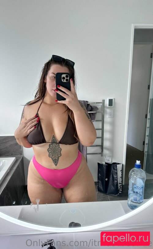 itmustbeolive Nude Onlyfans Photo 34
