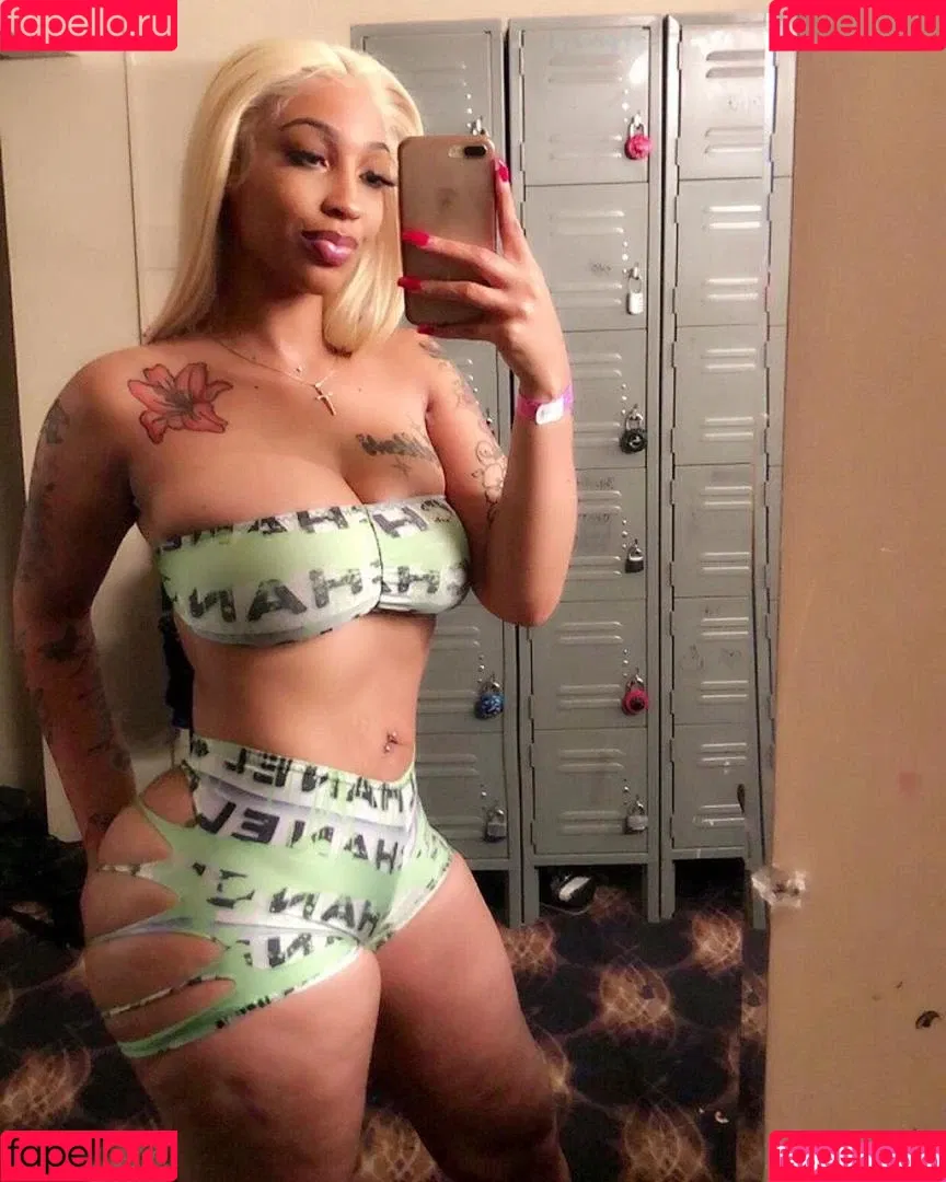 Shethickyyy Onlyfans Photo Gallery 