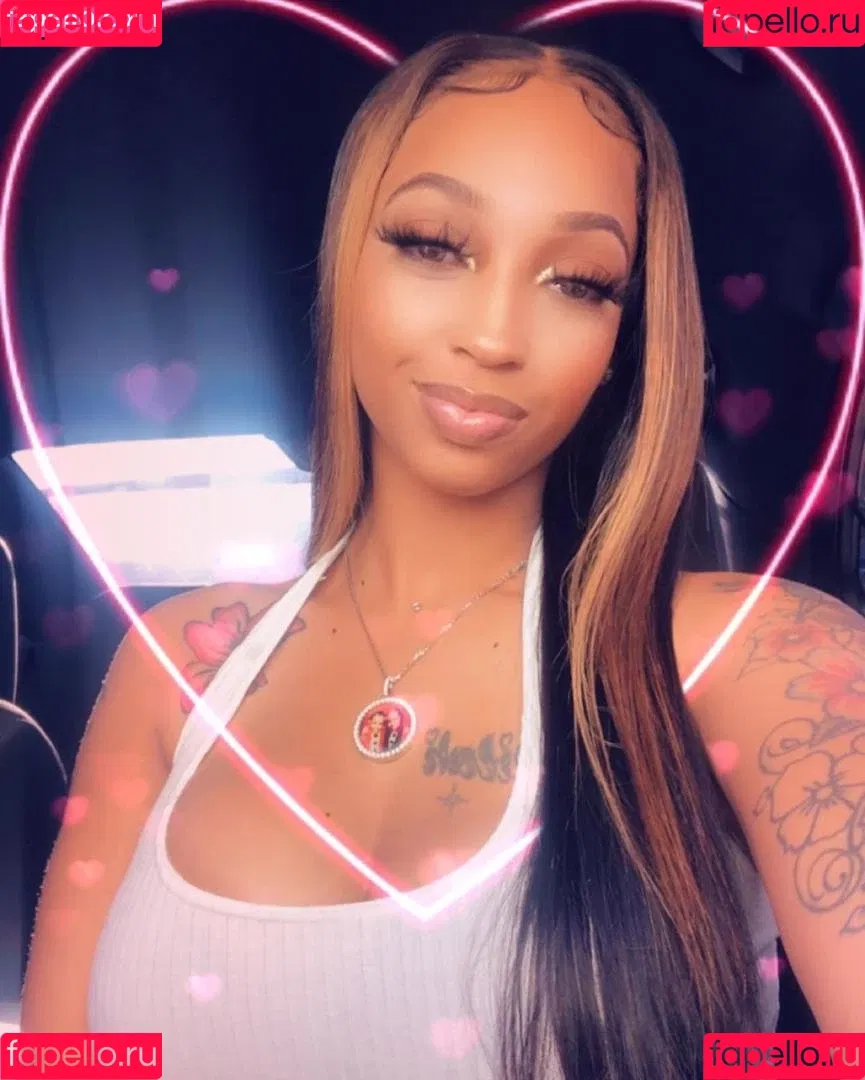 Shethickyyy Onlyfans Photo Gallery 
