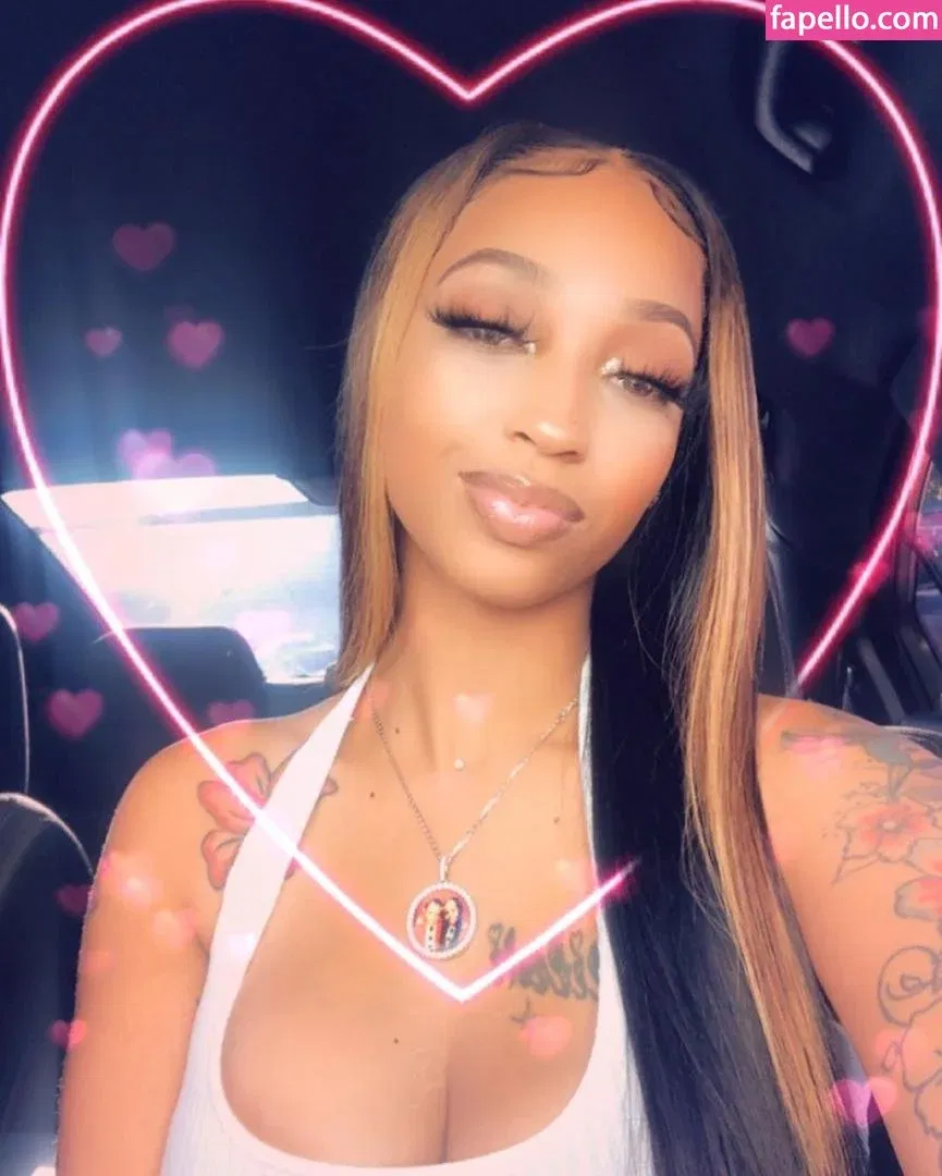 Shethickyyy Onlyfans Photo Gallery 