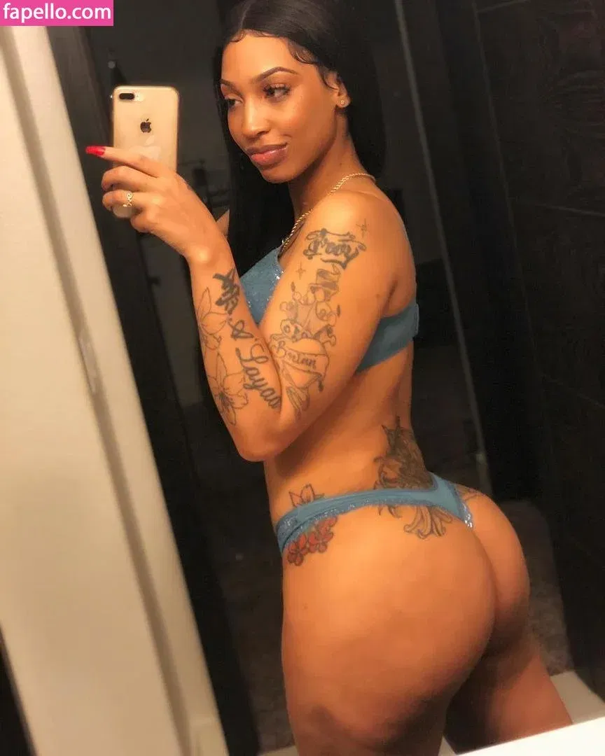 Shethickyyy Onlyfans Photo Gallery 