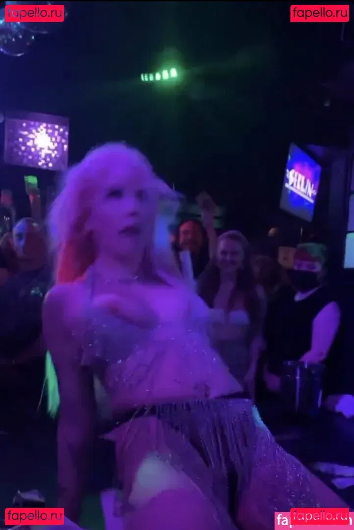 Chrissy Chlapecka Onlyfans Photo Gallery 