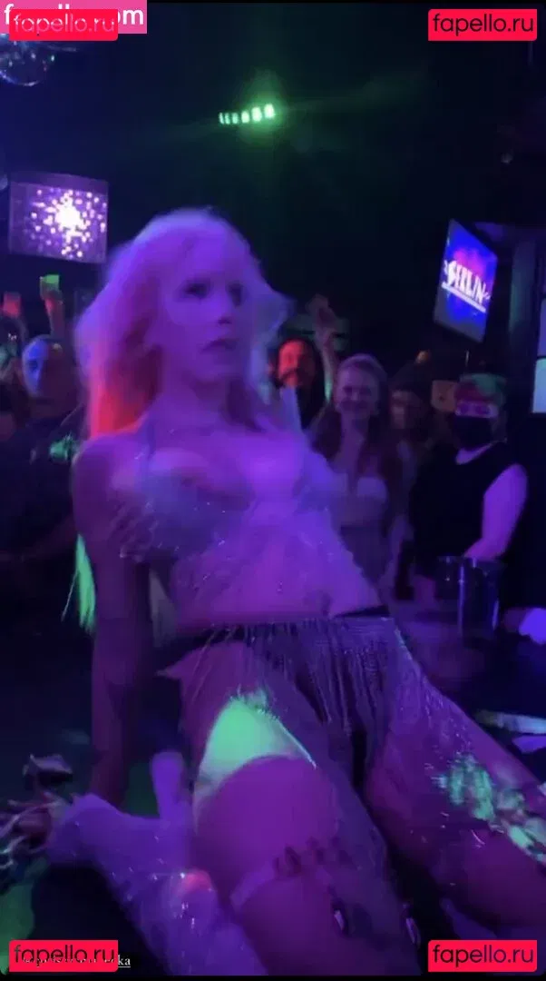 Chrissy Chlapecka Onlyfans Photo Gallery 