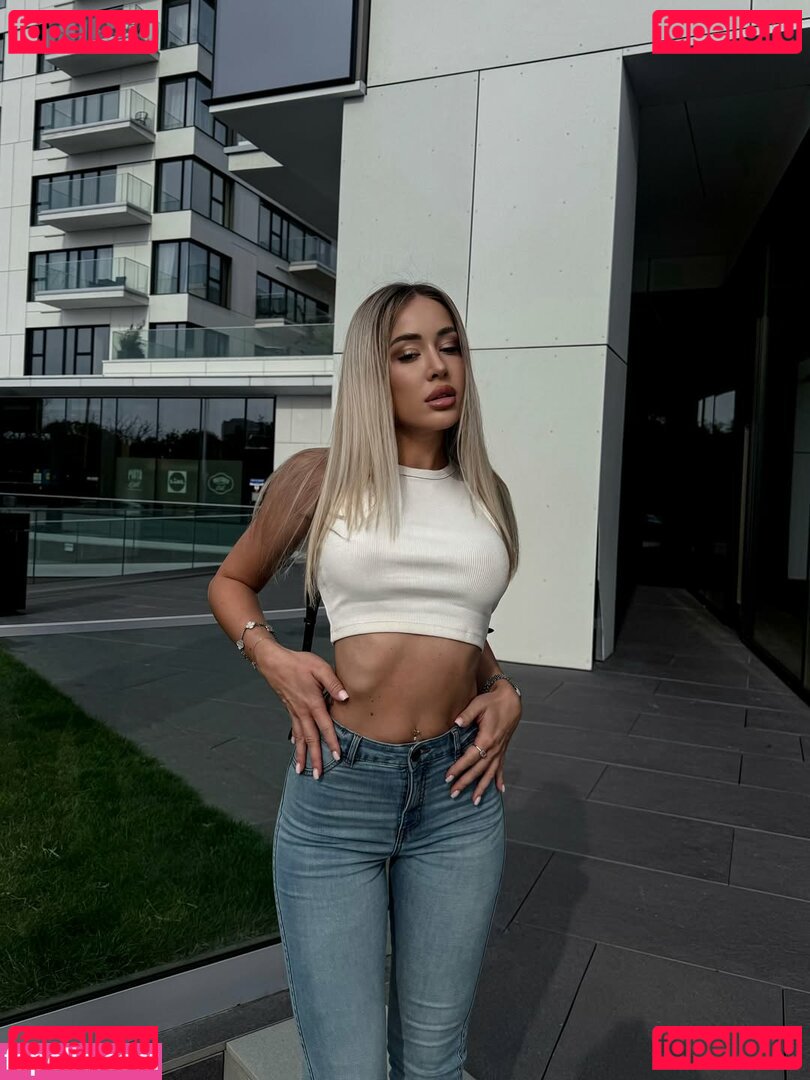 Noemi Demeter Nude Onlyfans Photo 8