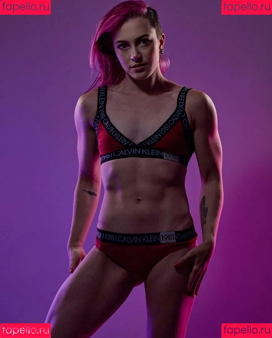 Claire Max Onlyfans Photo Gallery 