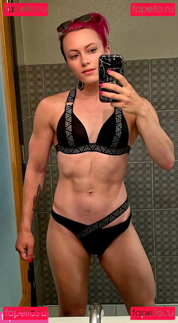 Claire Max Onlyfans Photo Gallery 