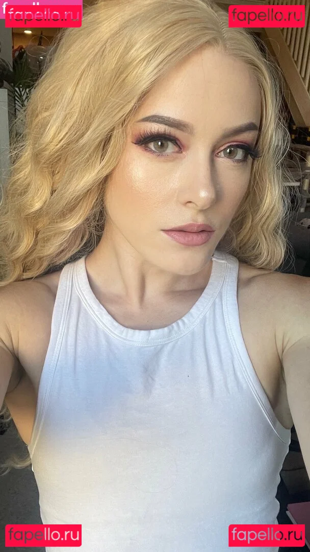 Claire Max Onlyfans Photo Gallery 