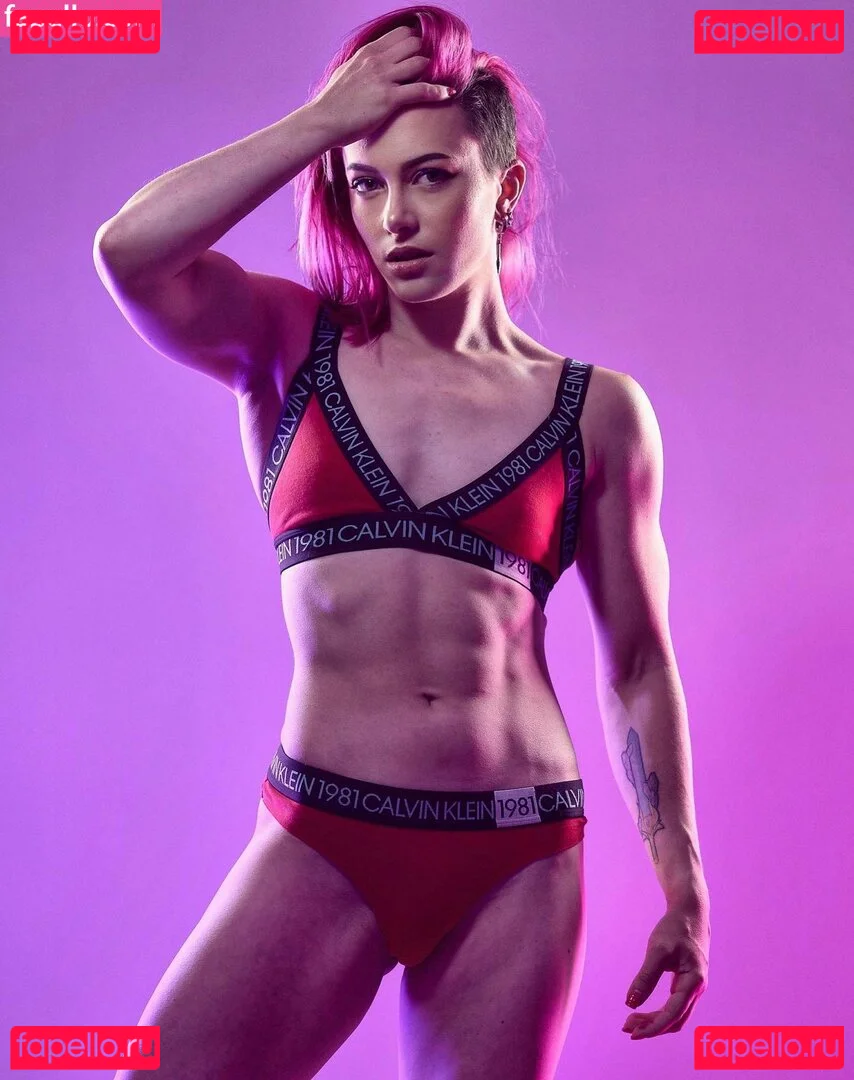 Claire Max Onlyfans Photo Gallery 