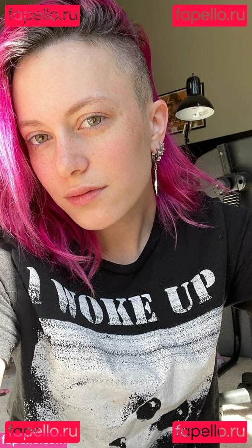 Claire Max Onlyfans Photo Gallery 