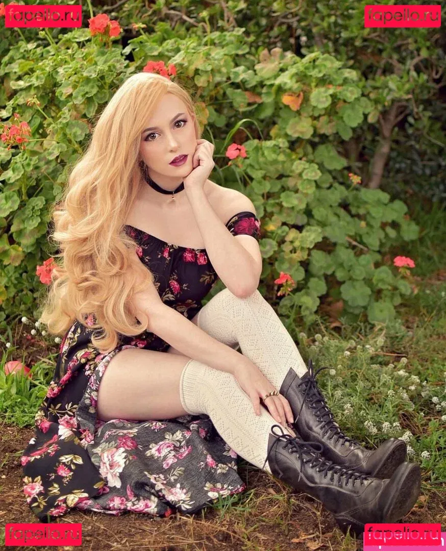 Claire Max Onlyfans Photo Gallery 