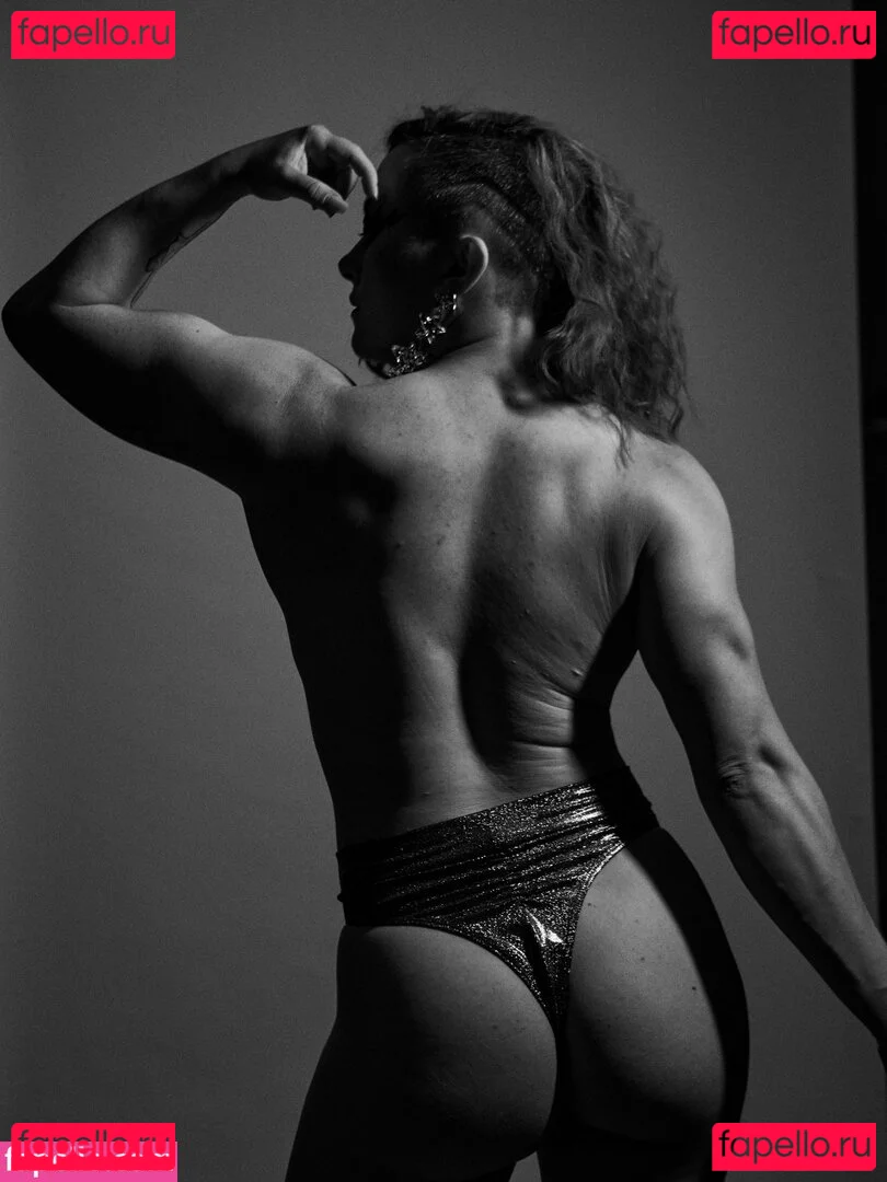 Claire Max Onlyfans Photo Gallery 