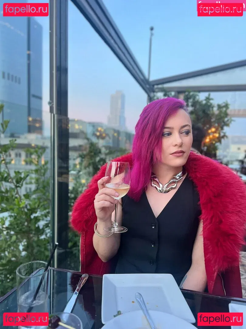 Claire Max Onlyfans Photo Gallery 