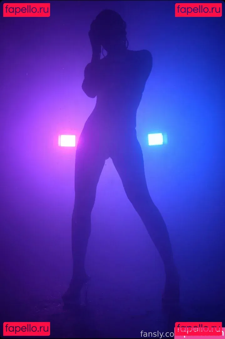 Claire Max Onlyfans Photo Gallery 