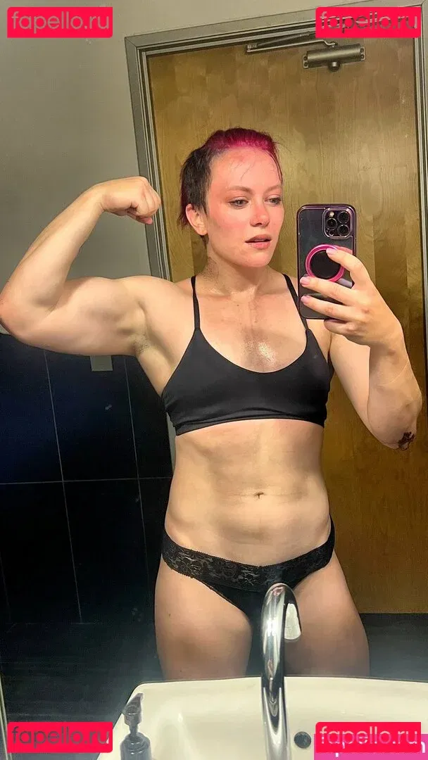 Claire Max Onlyfans Photo Gallery 