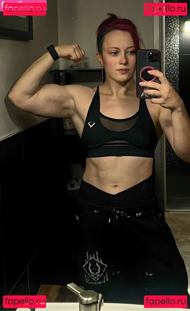 Claire Max Onlyfans Photo Gallery 