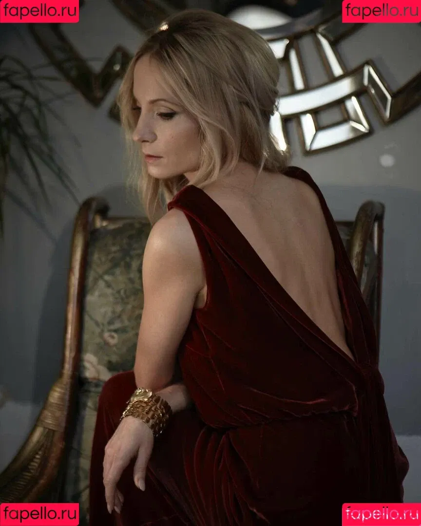 Joanne Froggatt Onlyfans Photo Gallery 
