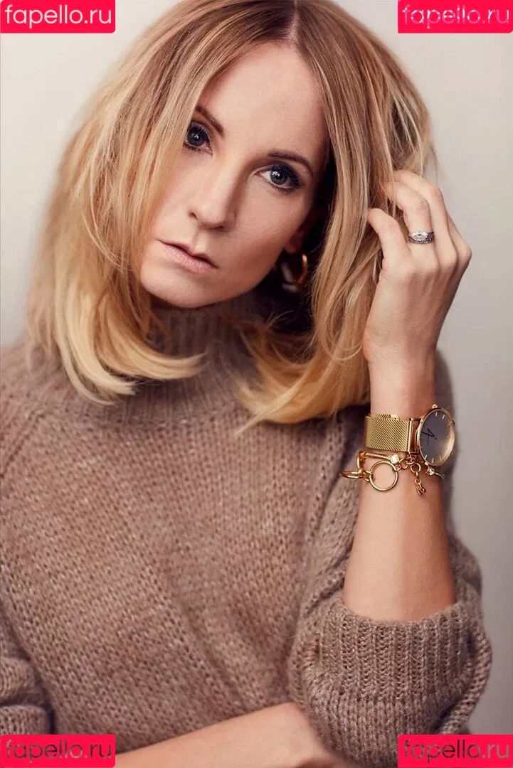 Joanne Froggatt Onlyfans Photo Gallery 