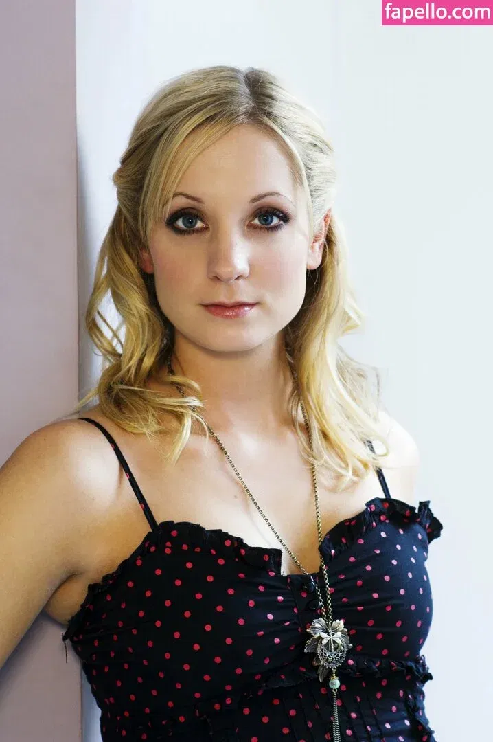 Joanne Froggatt Onlyfans Photo Gallery 