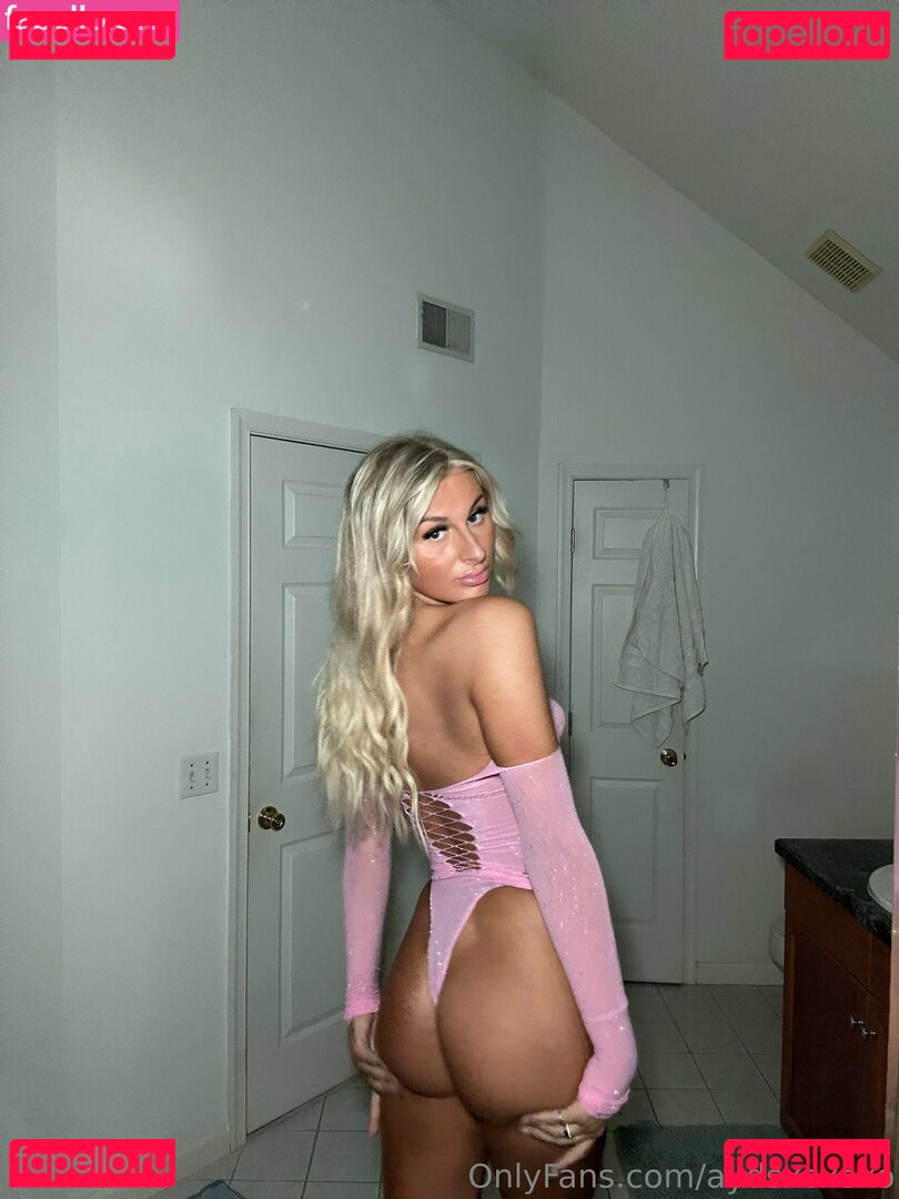 ariaxoxoxo Nude Onlyfans Photo 24