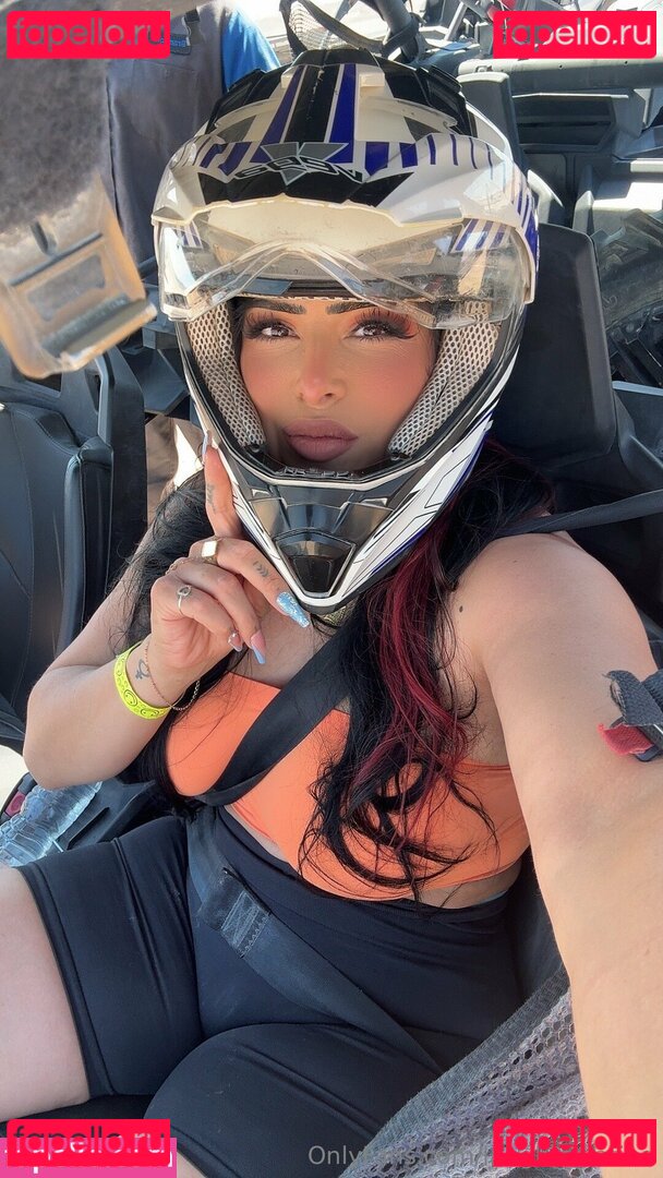 laughinglatina Nude Onlyfans Photo 6