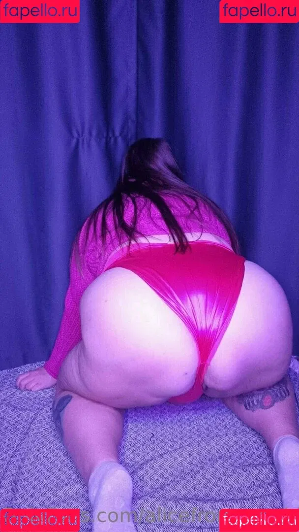 alicefrommarsbbw Onlyfans Photo Gallery 