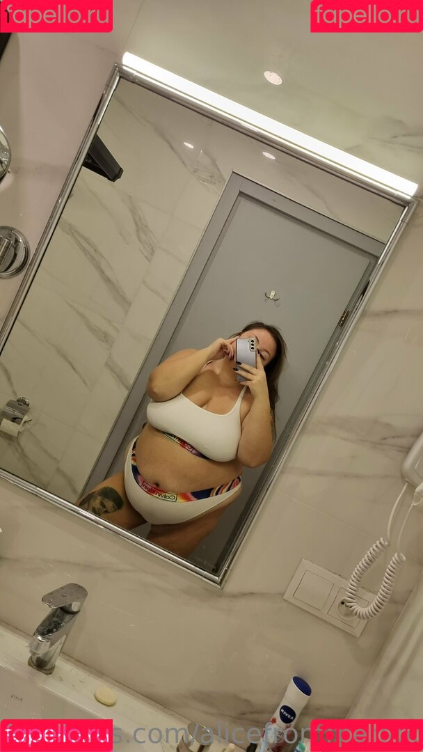 alicefrommarsbbw Onlyfans Photo Gallery 