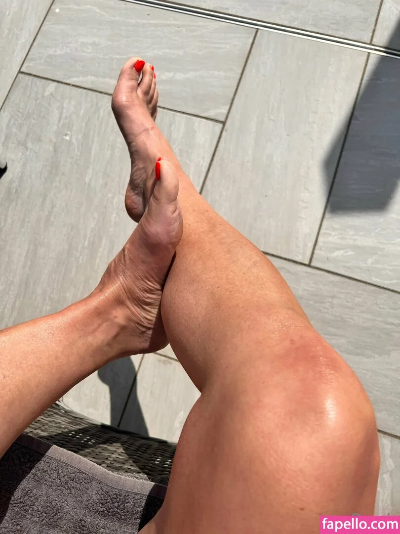 cheekysoles333 Onlyfans Photo Gallery 