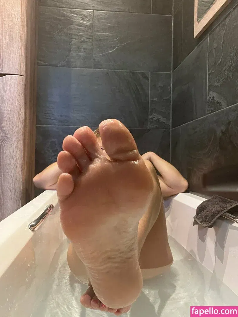cheekysoles333 Onlyfans Photo Gallery 