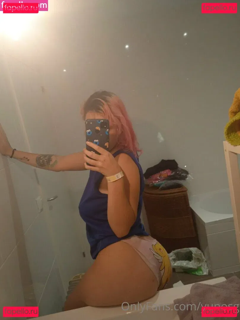 yunosg Onlyfans Photo Gallery 
