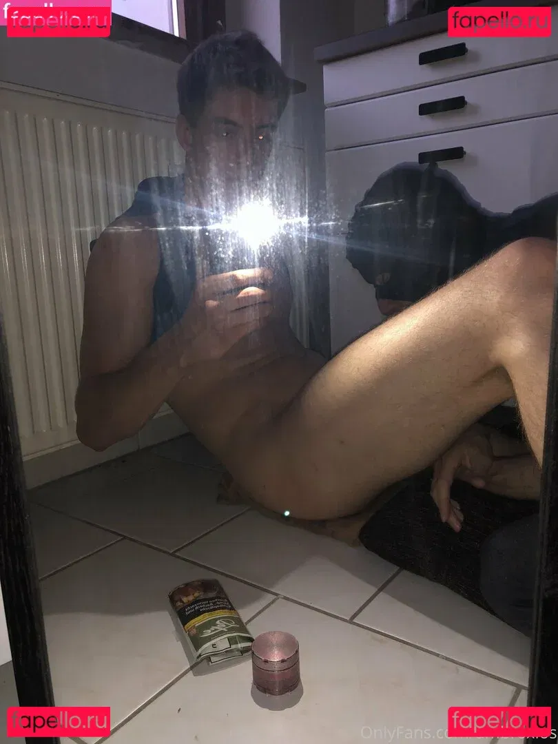 ambroxios Onlyfans Photo Gallery 