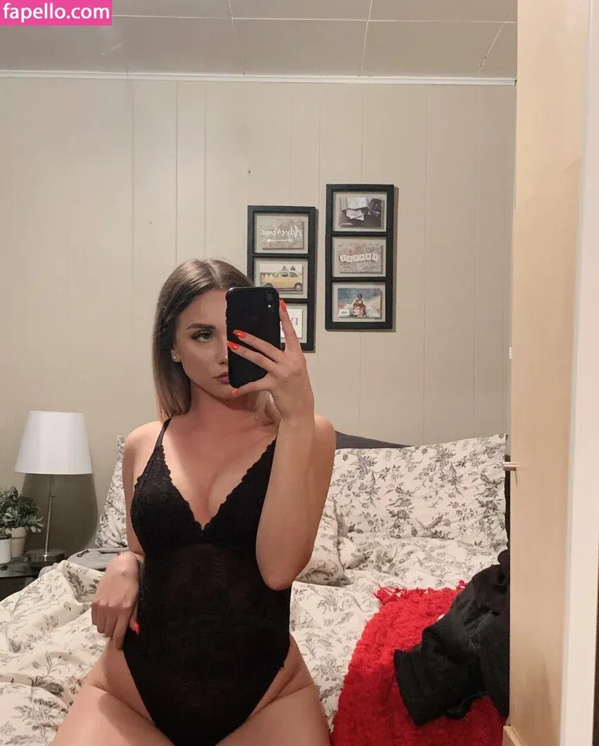 Jordyn Badry Onlyfans Photo Gallery 