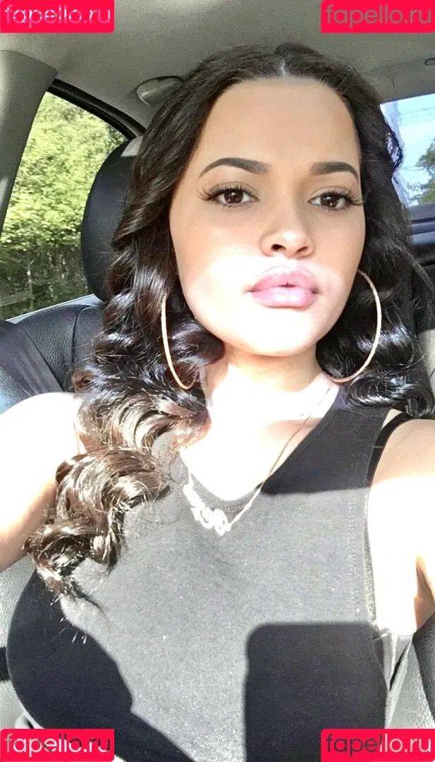 Raynefaliciteexo Onlyfans Photo Gallery 