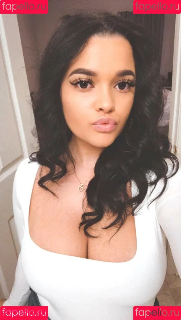 Raynefaliciteexo Onlyfans Photo Gallery 