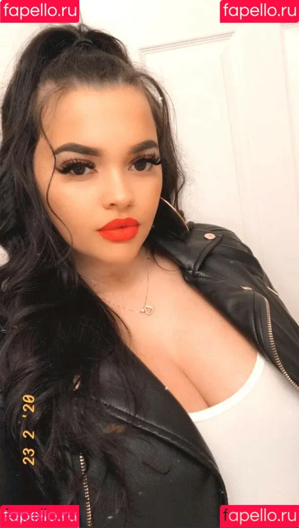 Raynefaliciteexo Onlyfans Photo Gallery 