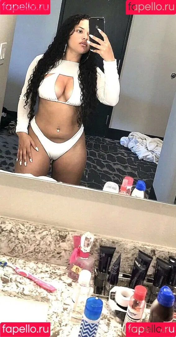 Raynefaliciteexo Onlyfans Photo Gallery 