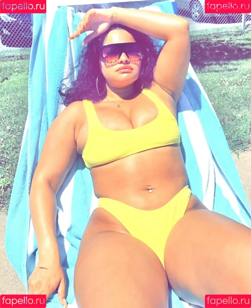 Raynefaliciteexo Onlyfans Photo Gallery 