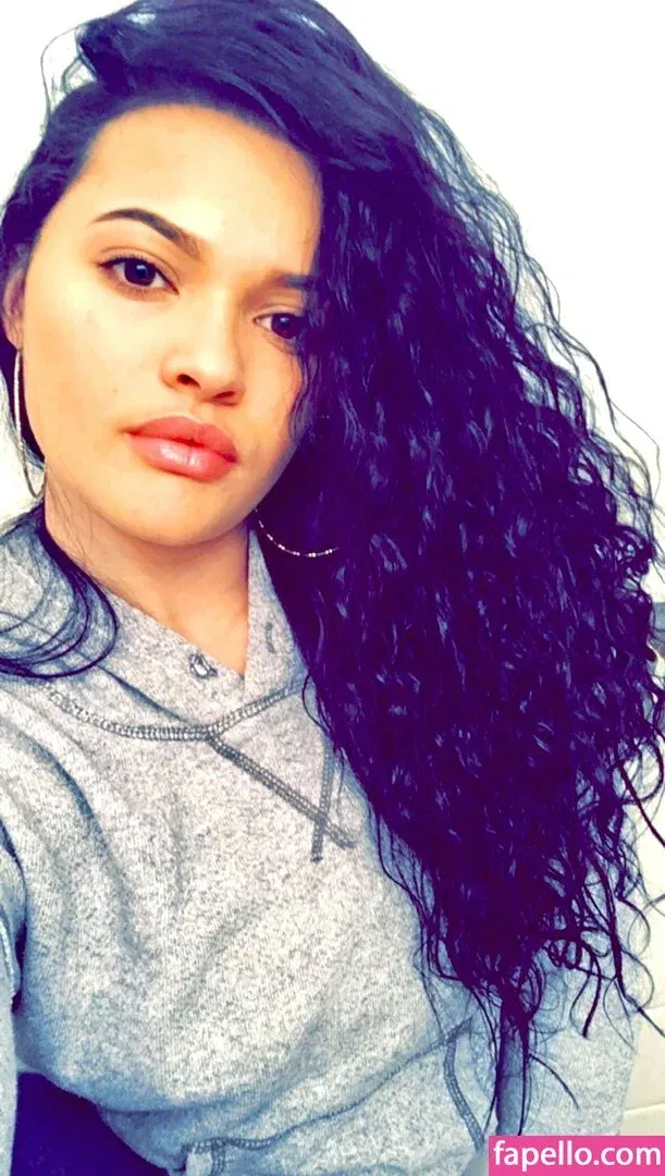 Raynefaliciteexo Onlyfans Photo Gallery 