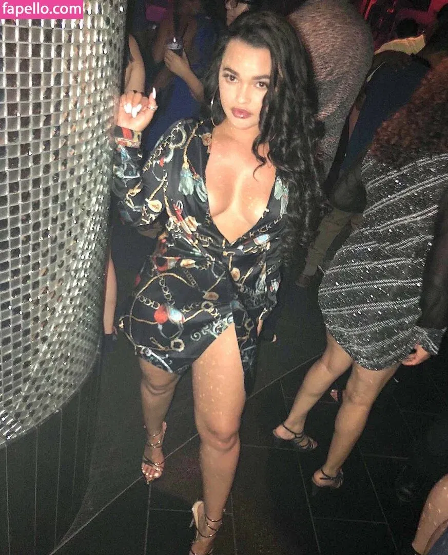 Raynefaliciteexo Onlyfans Photo Gallery 