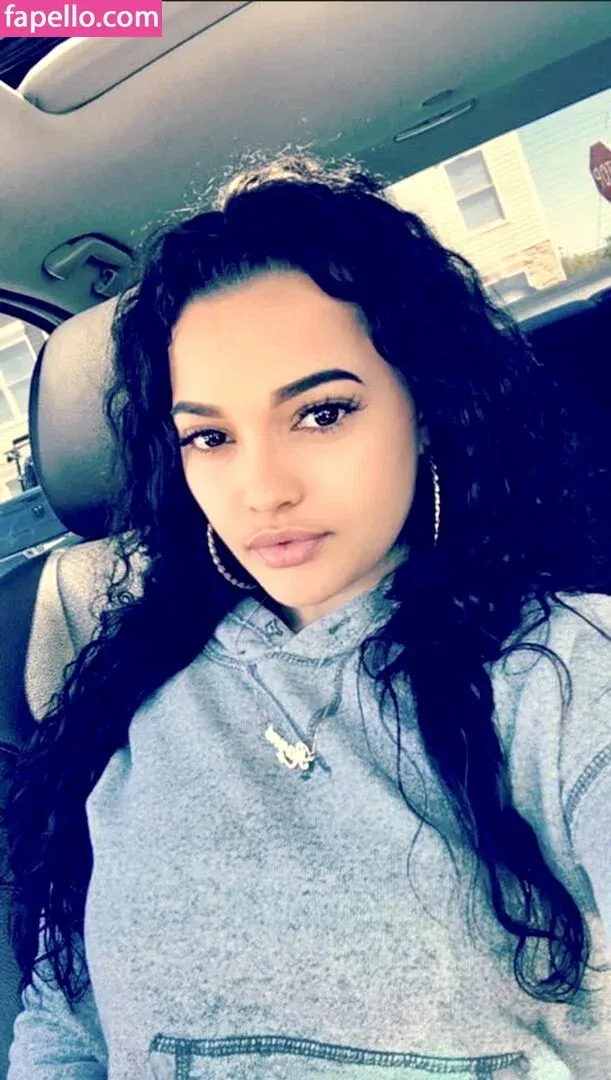 Raynefaliciteexo Onlyfans Photo Gallery 