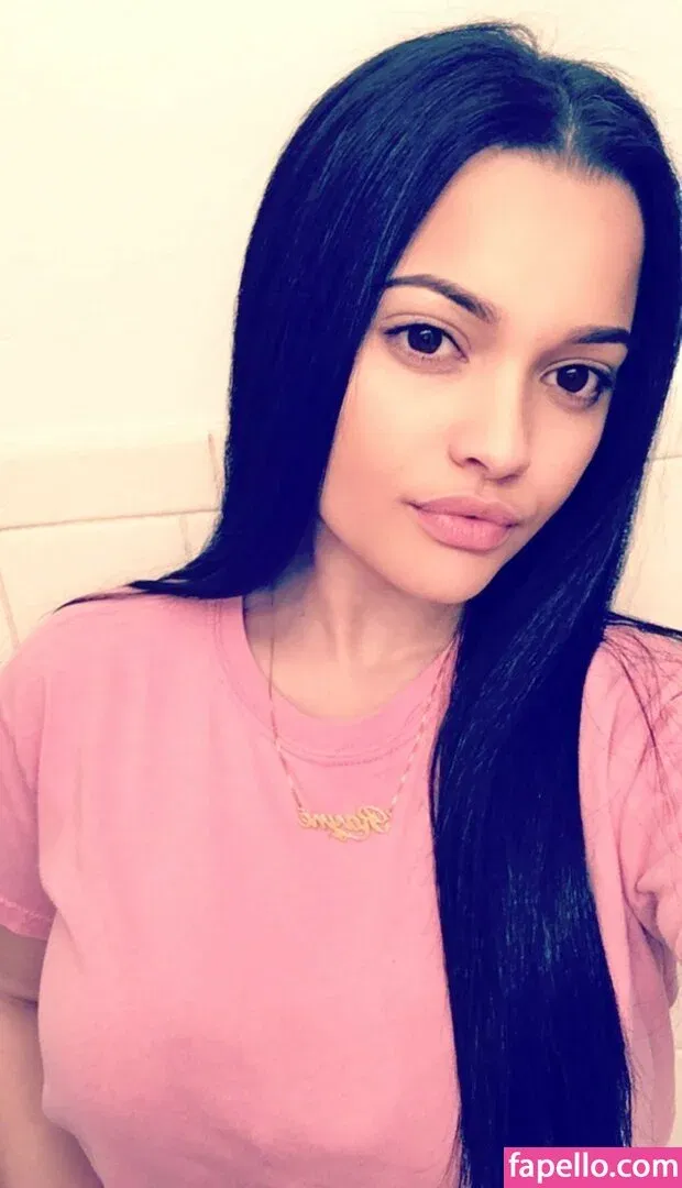 Raynefaliciteexo Onlyfans Photo Gallery 