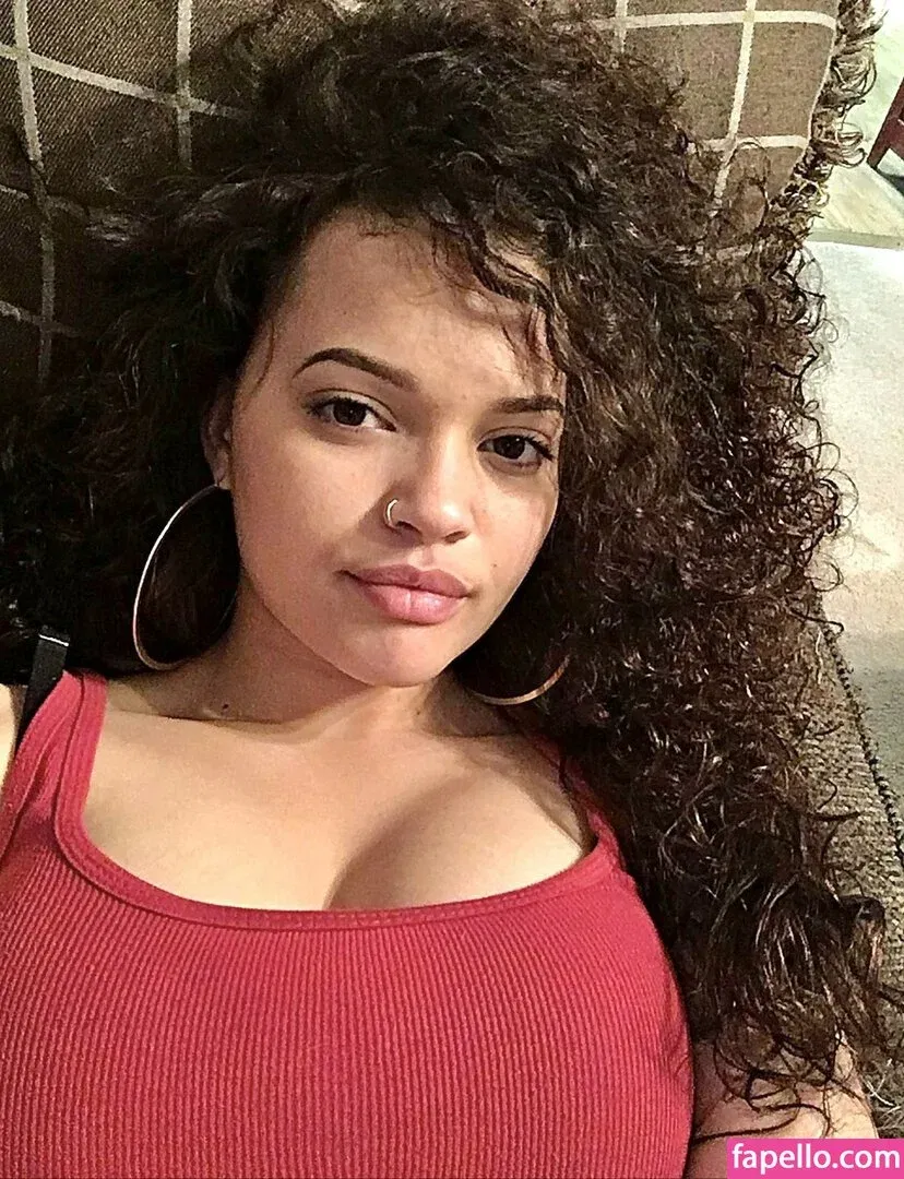 Raynefaliciteexo Onlyfans Photo Gallery 